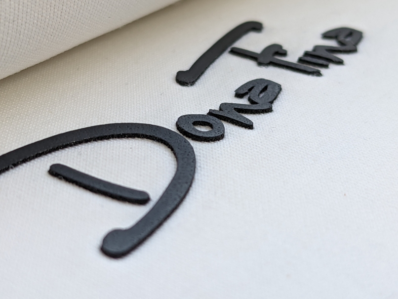 Термотрансферная пленка NOVA-FLEX 3D 2502 черная, объемная для резки, 0,50 x 10 м